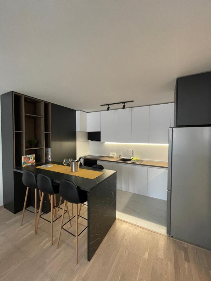 Luxury Sarajevo Tower Apartment With City View Eksteriør bilde